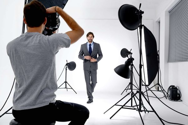 Photographe corporate à lyon : quels sont les services qu'il offre ?